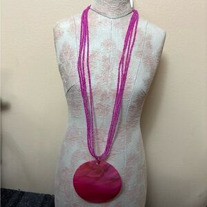 Fashion Jewelry Vibrant Pink round shell  Necklace and earrings